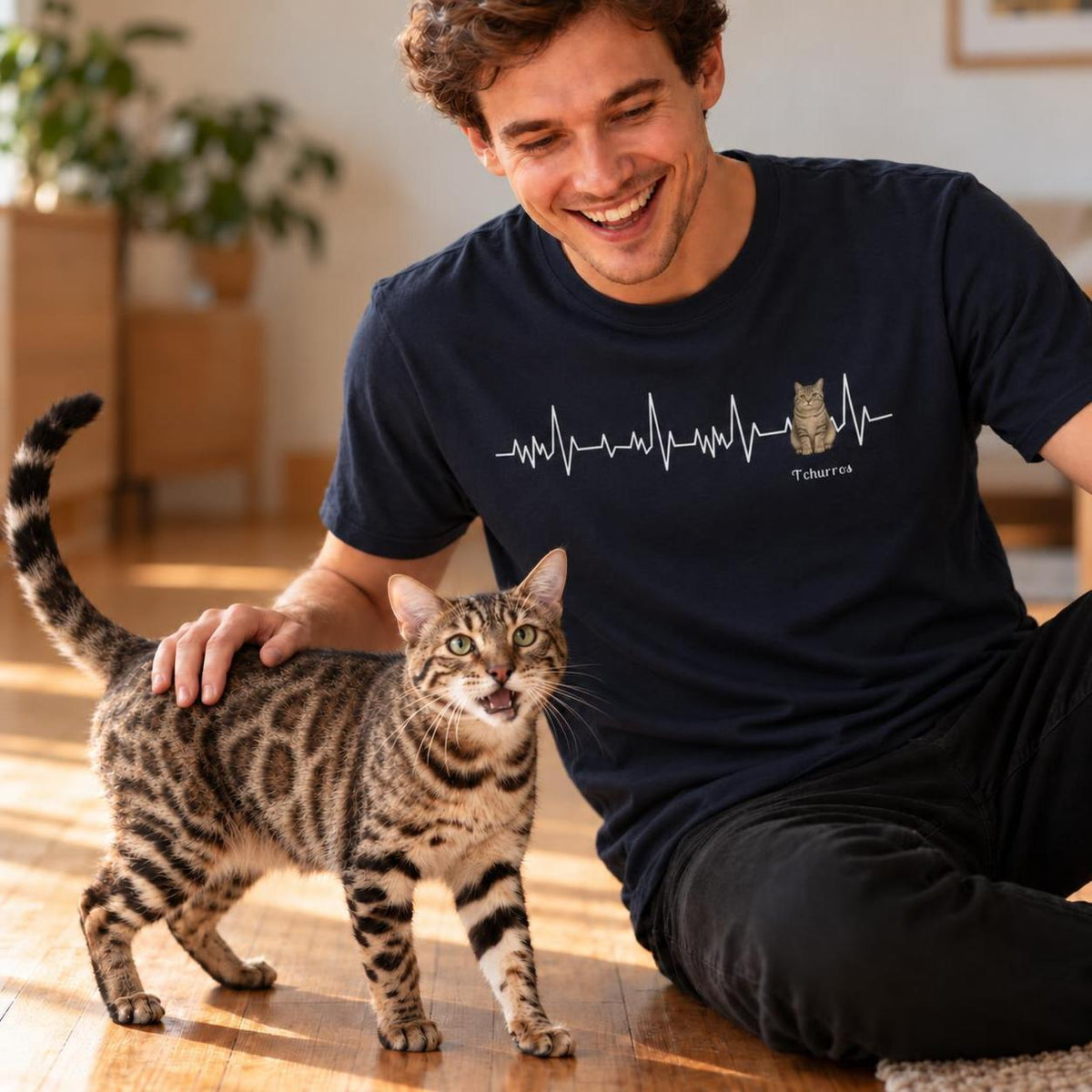 Herzschlag Haustier T-Shirt - Eigenes Bild + Name
