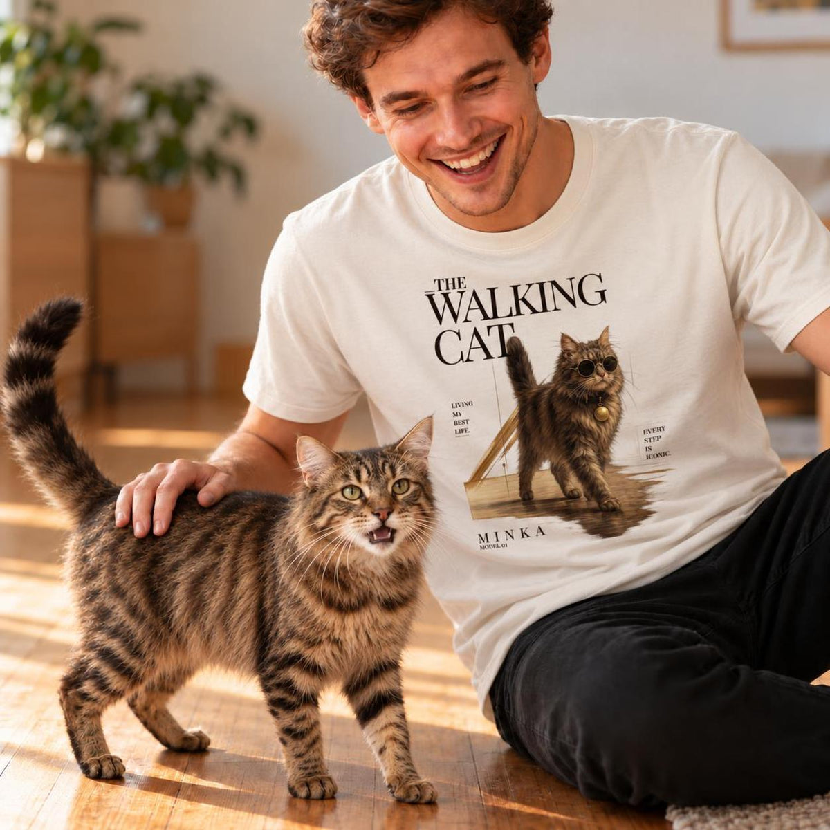 Walking Cat T-Shirt - Eigenes Foto + Name